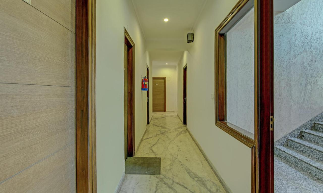 Itsy Hotels Swastika Inn Sector 26 Нойда Екстер'єр фото